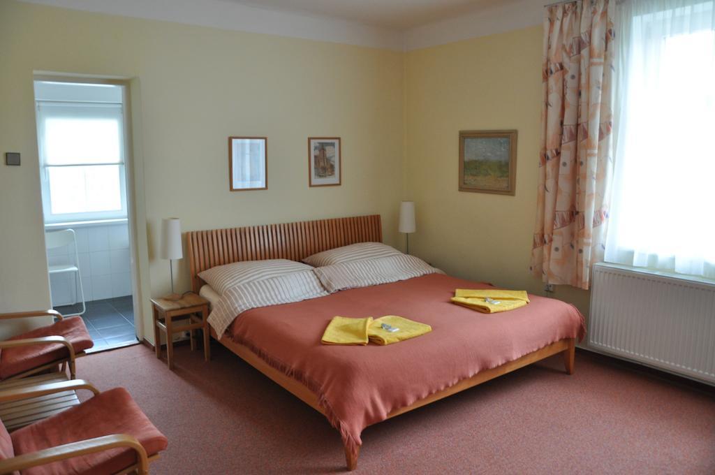 Lida Guest House Prag Zimmer foto